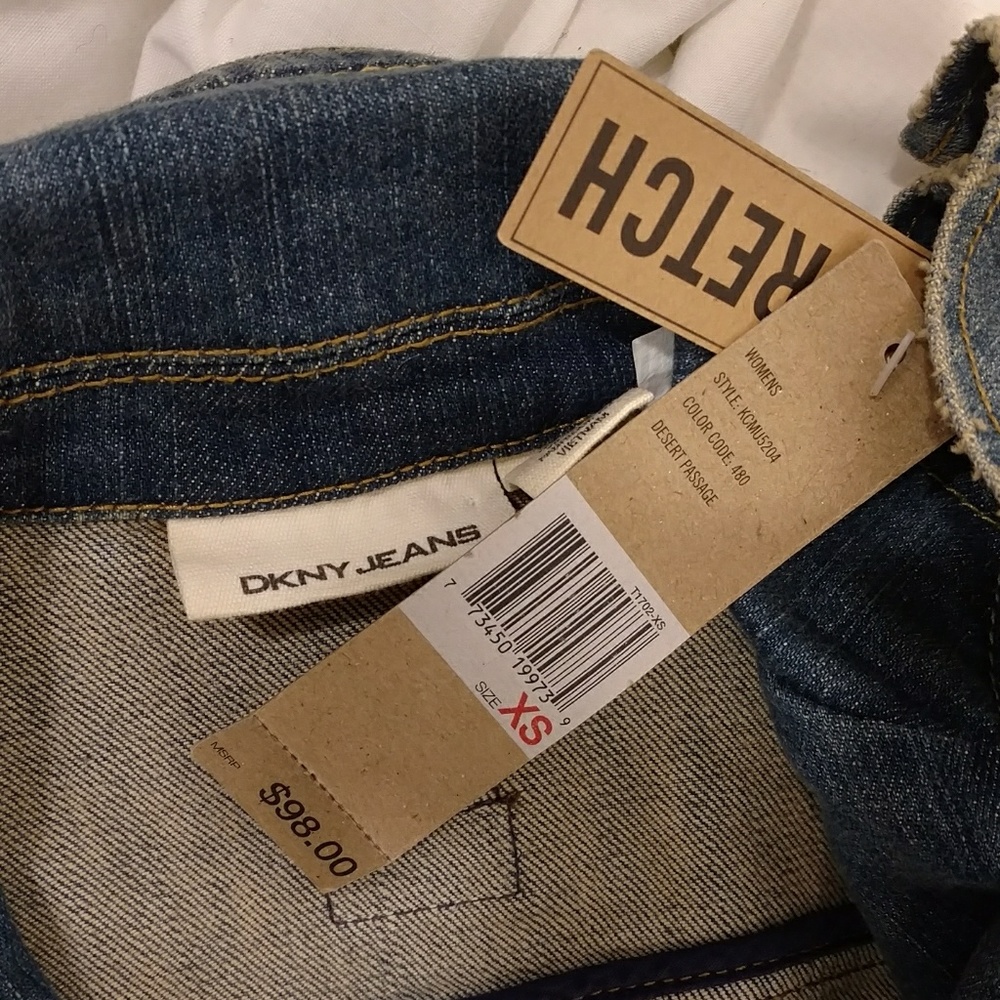DKNY Jean Jacket Feminine Distressed XS Quality Fitted Tailored Shape SeeMeasure - Picture 6 of 8